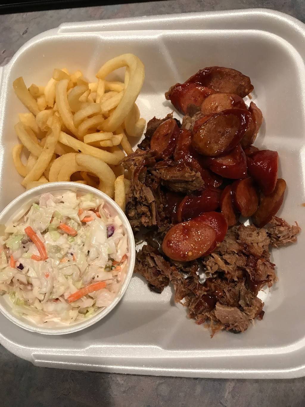 Hog Wild Pit-Bar-B-Q | restaurant | 4046 E Thomas Rd, Phoenix, AZ 85018, USA | 6023548194 OR +1 602-354-8194