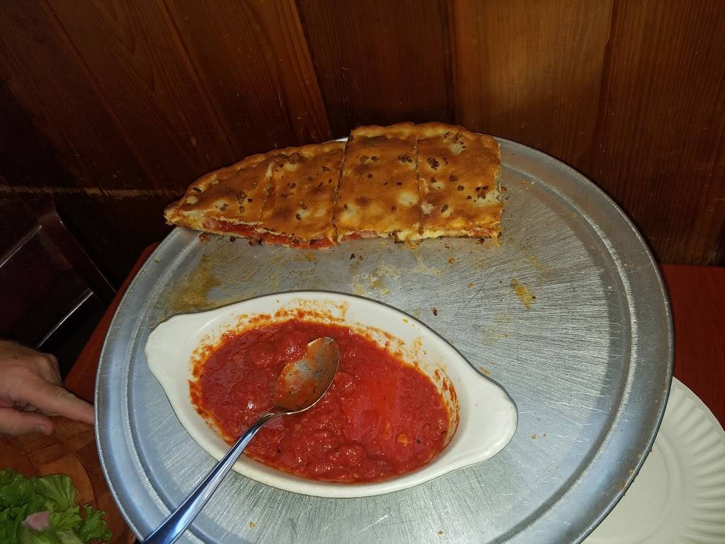 DeLucias Brick Oven Pizza | restaurant | 3 1st Ave, Raritan, NJ 08869, USA | 9087251322 OR +1 908-725-1322