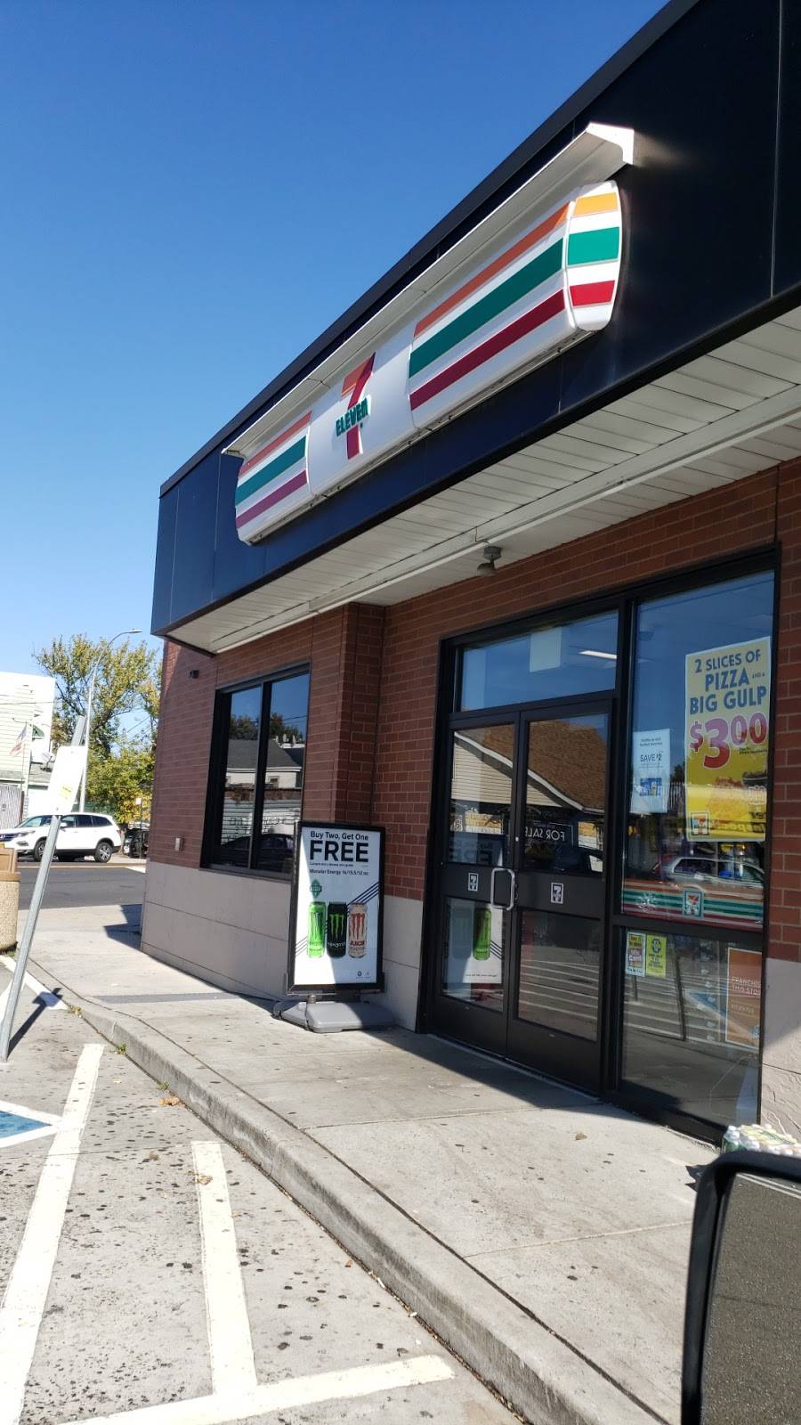 7-Eleven | bakery | 60-31 Metropolitan Ave, Queens, NY 11385, USA | 7188696498 OR +1 718-869-6498