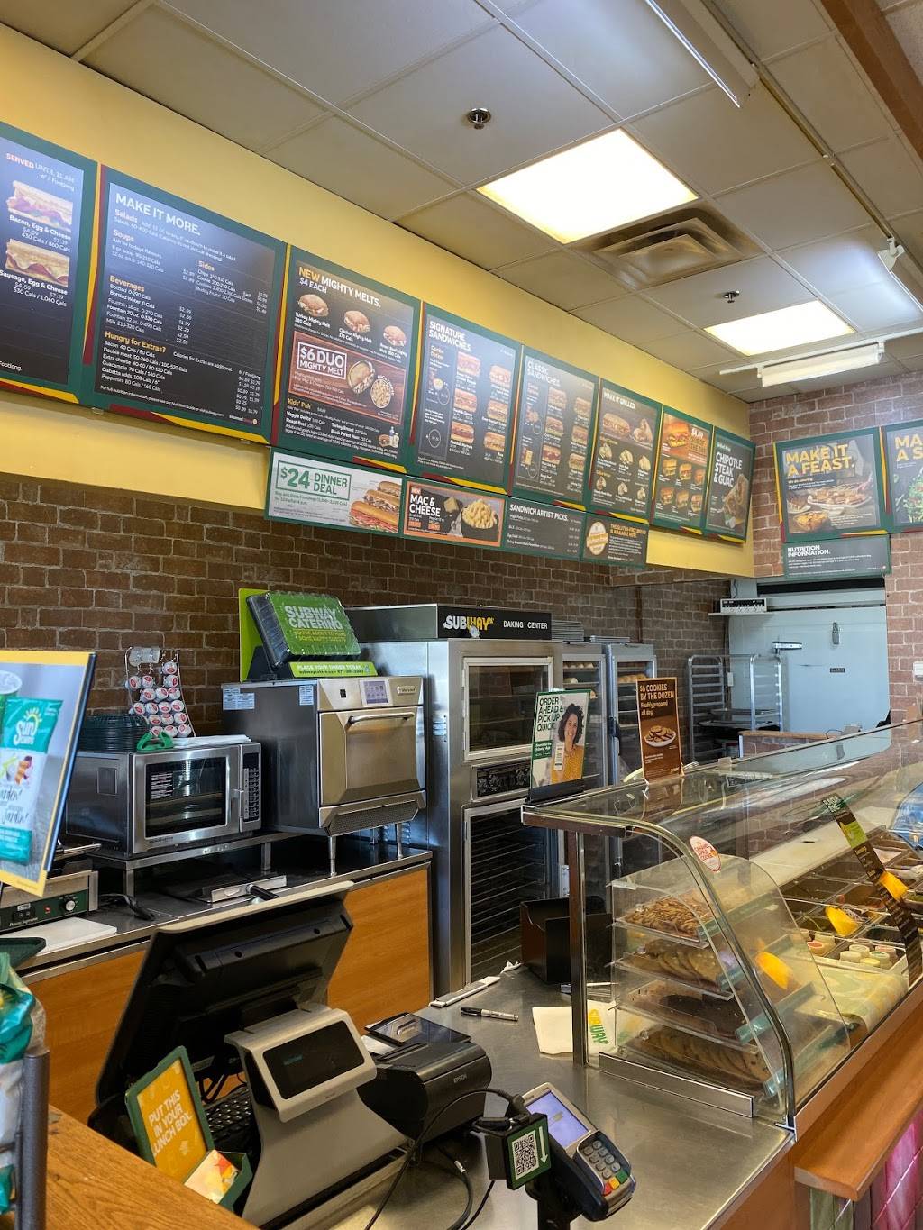 Subway | restaurant | 5602 Tenth Line W, Mississauga, ON L5M 7L9, Canada | 9052864789 OR +1 905-286-4789