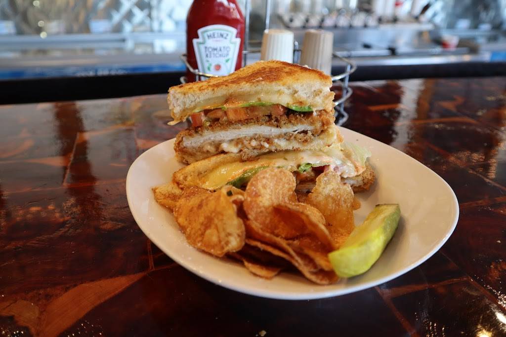 Gooeys American Grille | restaurant | 950 Gateway Commons Cir, Wake Forest, NC 27587, USA | 9197615191 OR +1 919-761-5191