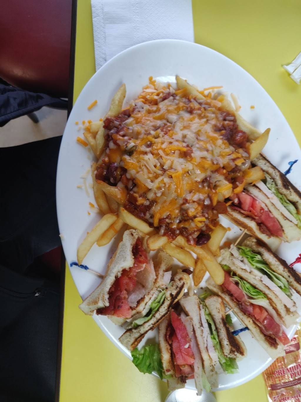 Oxford Grill | restaurant | 685737 Oxford 2, Woodstock, ON N4S 7V9, Canada | 5194675100 OR +1 519-467-5100