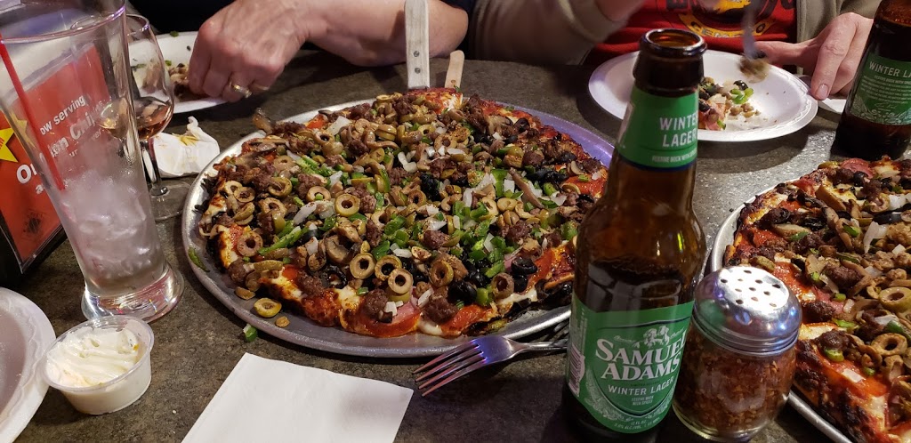 Bob Roes North End Zone | night club | 4100 Floyd Blvd, Sioux City, IA 51108, USA | 7125222834 OR +1 712-522-2834