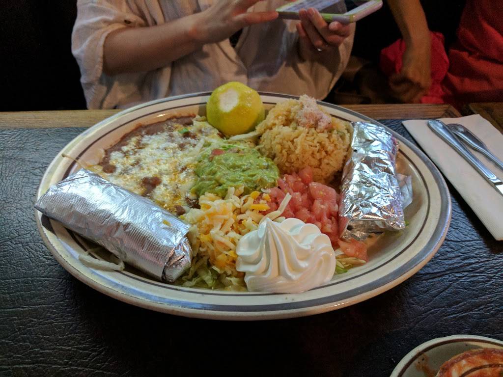 La Capilla Mexican Restaurant | restaurant | 1332 Sartori Ave, Torrance, CA 90501, USA | 3105331048 OR +1 310-533-1048