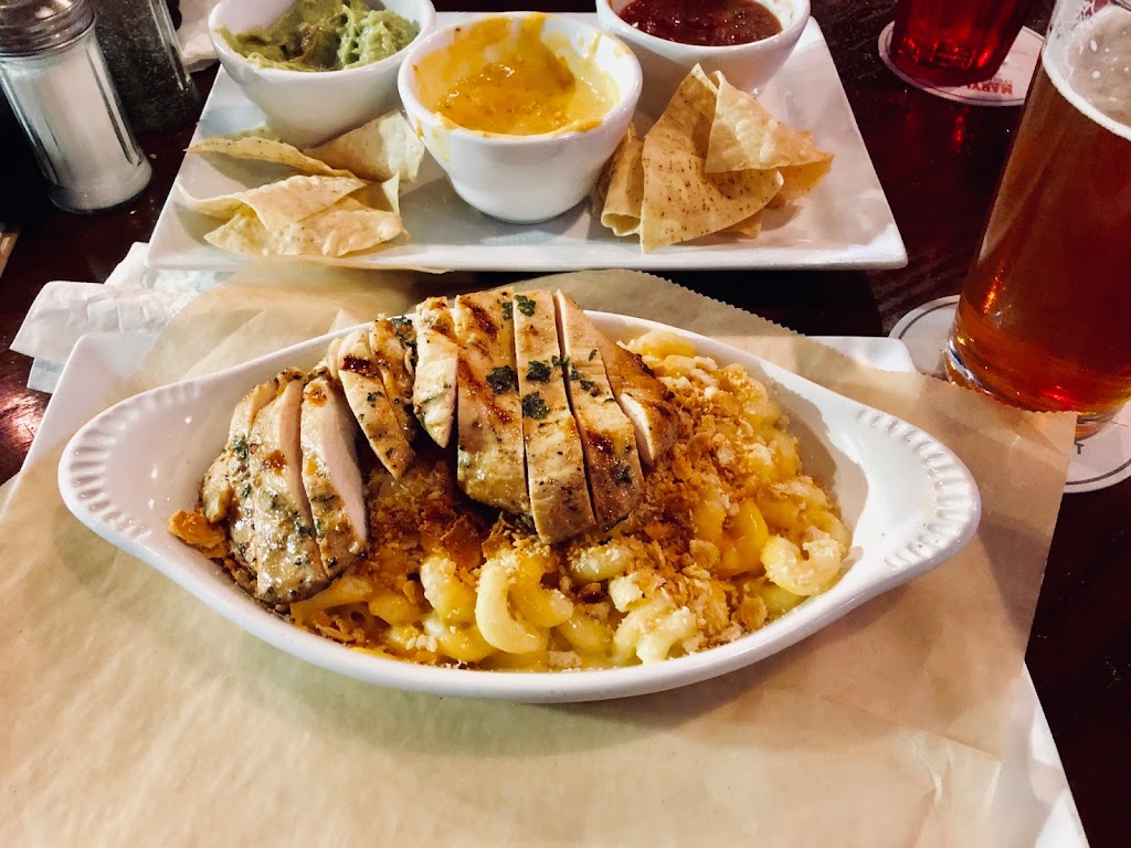 The Rustic Barrel | restaurant | 17301 Valley Mall Rd Ste 241, Hagerstown, MD 21740, USA | 3015825300 OR +1 301-582-5300