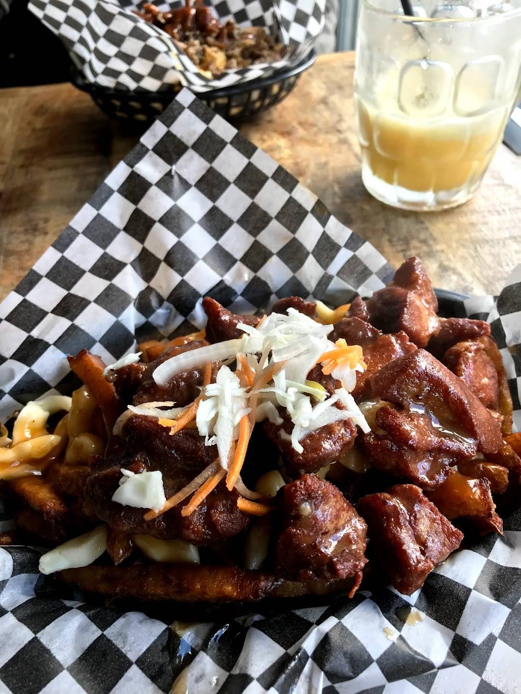 Seasoned Dreams | restaurant | 5509 Rue Laurendeau, Montréal, QC H4E 3V9, Canada | 5147692222 OR +1 514-769-2222