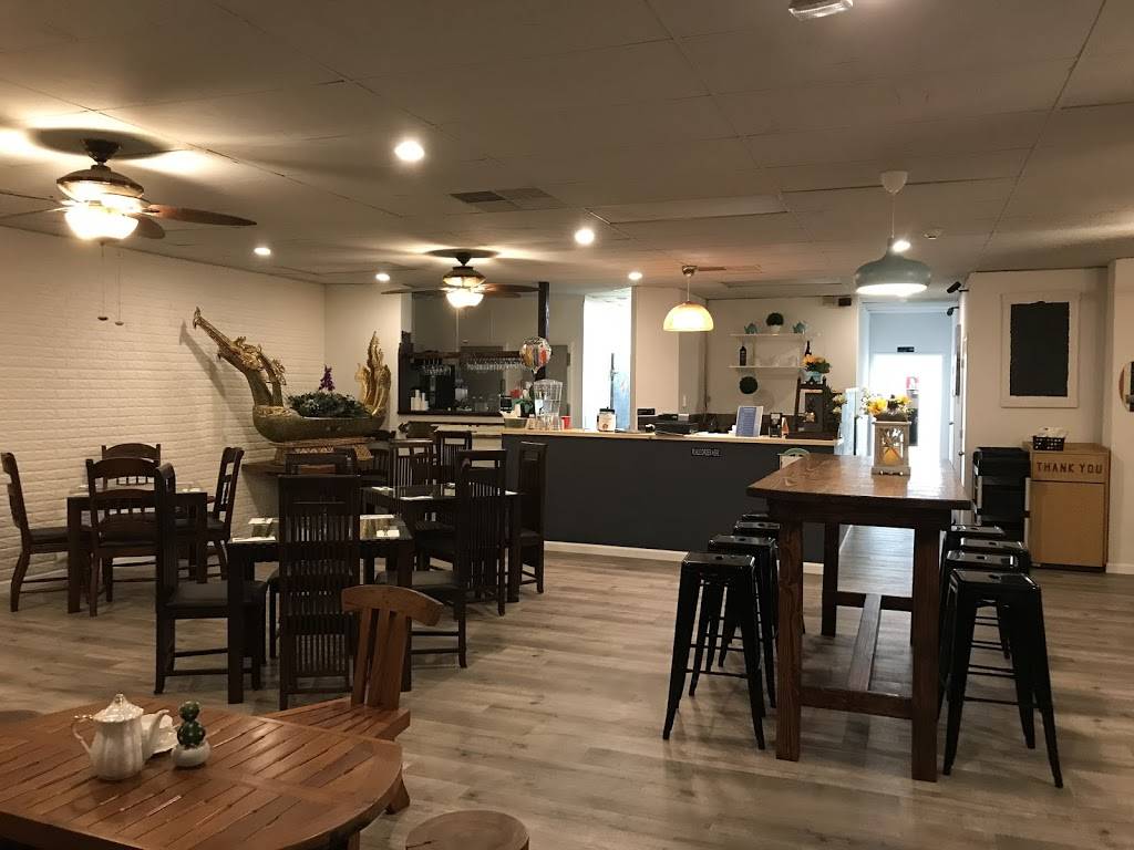 La Moon Thai Eatery | restaurant | 6366 El Cajon Blvd, San Diego, CA 92115, USA | 6195469990 OR +1 619-546-9990