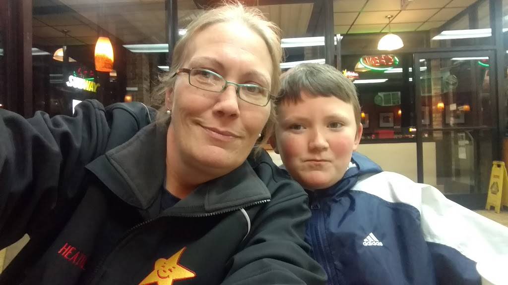 Subway | restaurant | 727 W Main St, Monteagle, TN 37356, USA | 9319247827 OR +1 931-924-7827