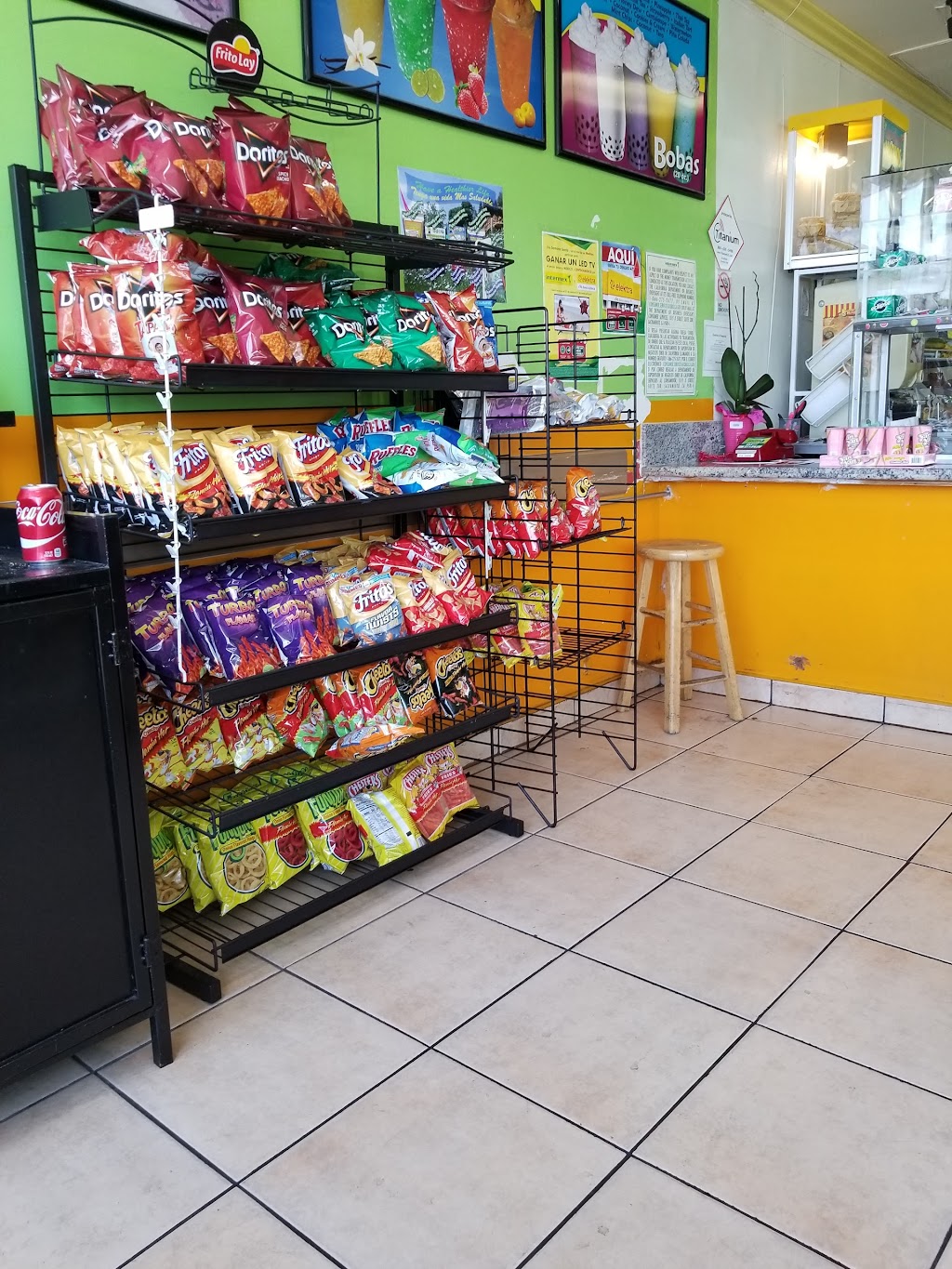 Monarca Ice Cream & Crepes | restaurant | 1719 Wilson Rd, Bakersfield, CA 93304, USA | 6613977926 OR +1 661-397-7926