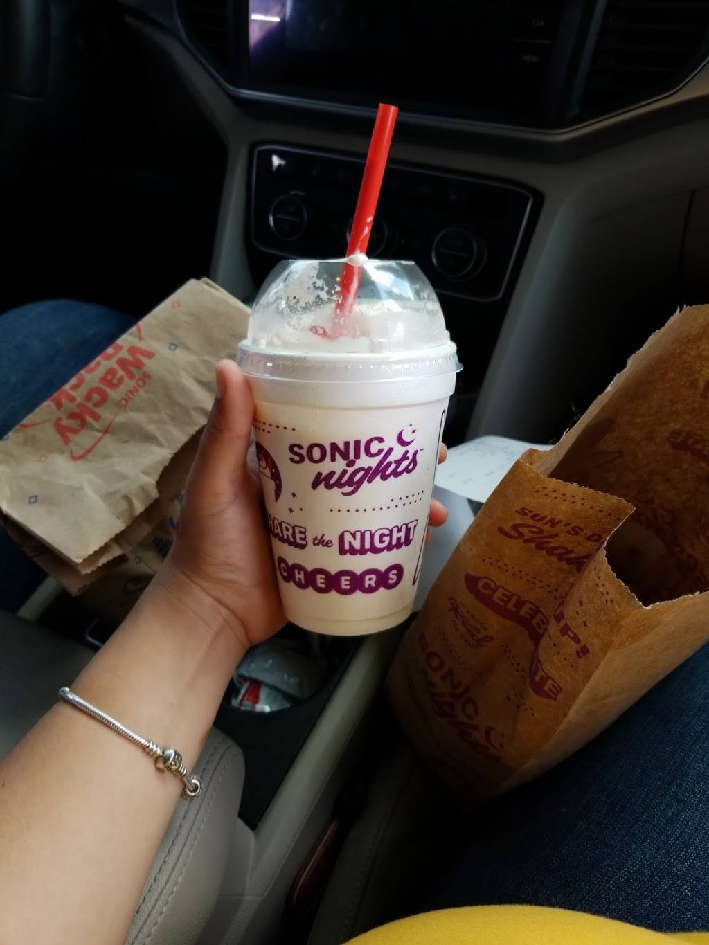 Sonic Drive-In | restaurant | 713 South Mt. Juliet Road, Providence Pkwy, Mt. Juliet, TN 37122, USA | 6157587921 OR +1 615-758-7921