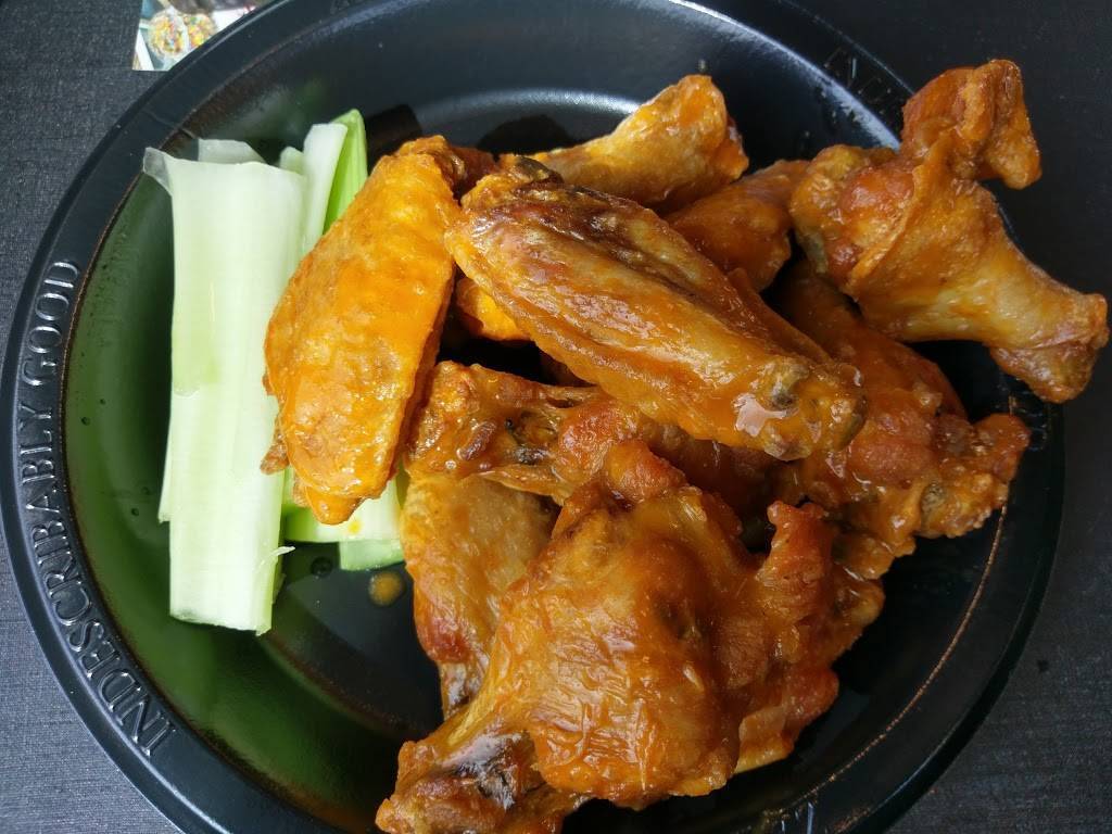 Zaxbys Chicken Fingers & Buffalo Wings | restaurant | 6355 N Wickham Rd, Melbourne, FL 32940, USA | 3214254265 OR +1 321-425-4265