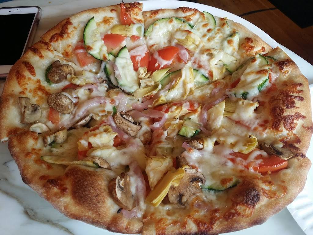 The Village Kitchen | restaurant | 359 Huron Ave, Cambridge, MA 02138, USA | 6174913133 OR +1 617-491-3133