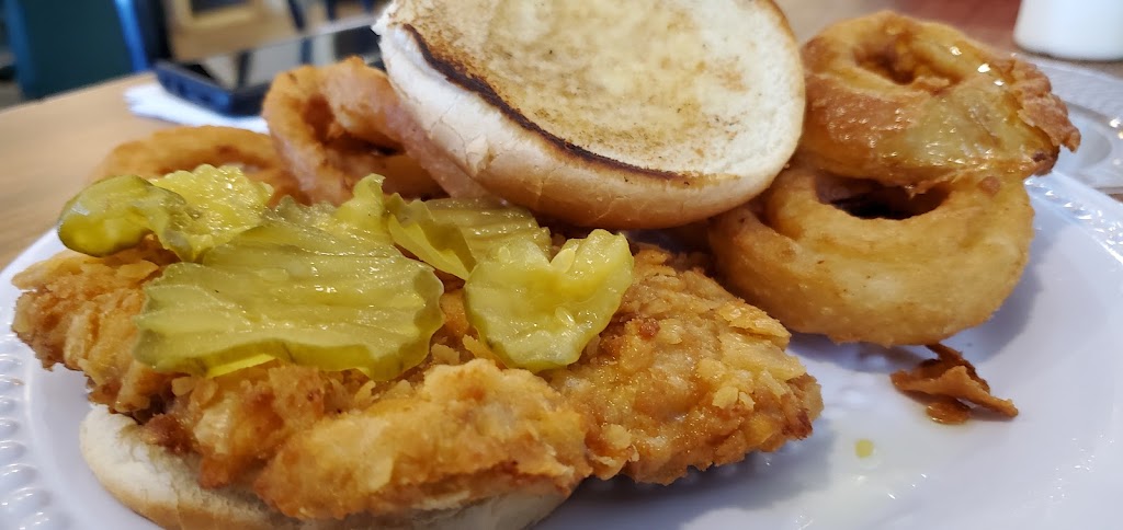 Wild Horse Cafe | restaurant | 305 Richardson St, Bolckow, MO 64427, USA | 5073509042 OR +1 507-350-9042