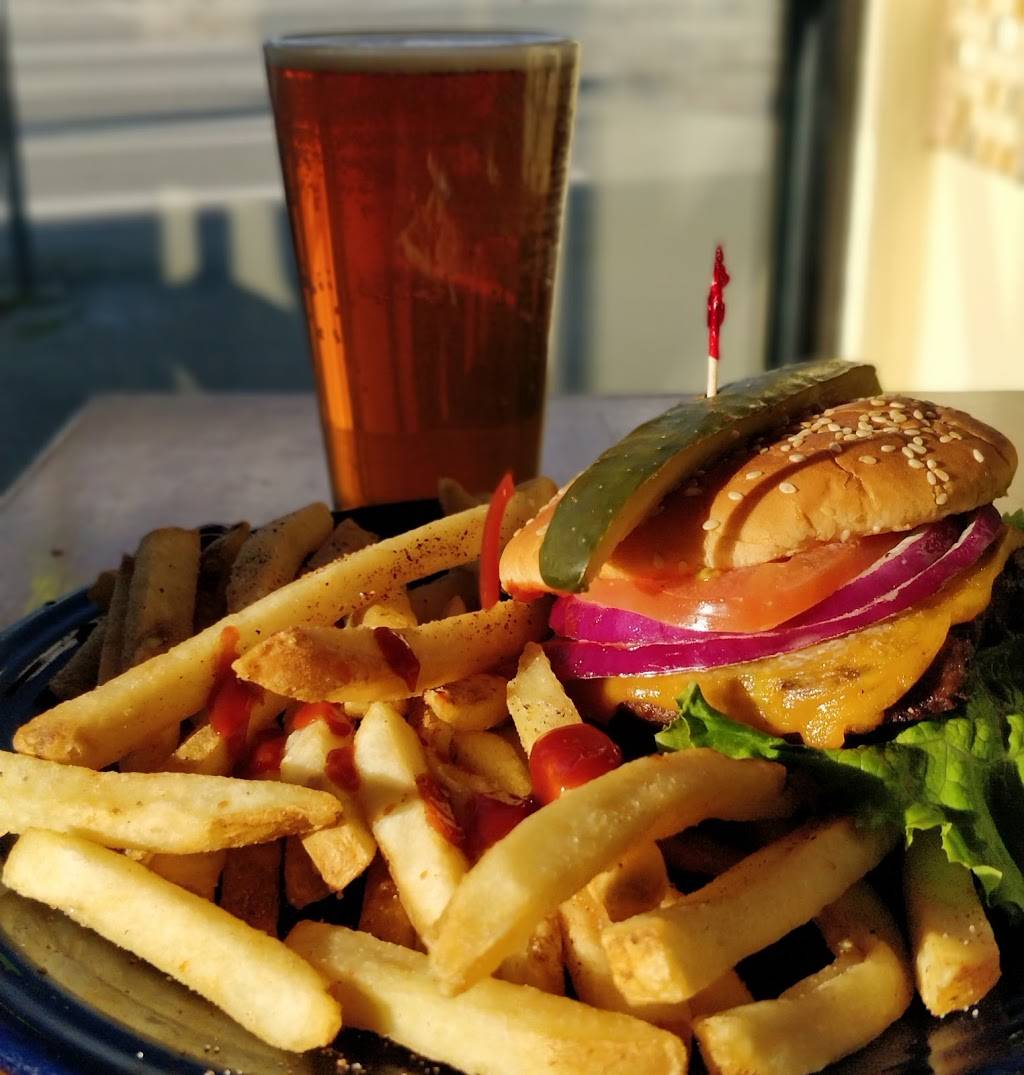 Alki Cafe | restaurant | 2726 Alki Ave SW, Seattle, WA 98116, USA | 2069350616 OR +1 206-935-0616