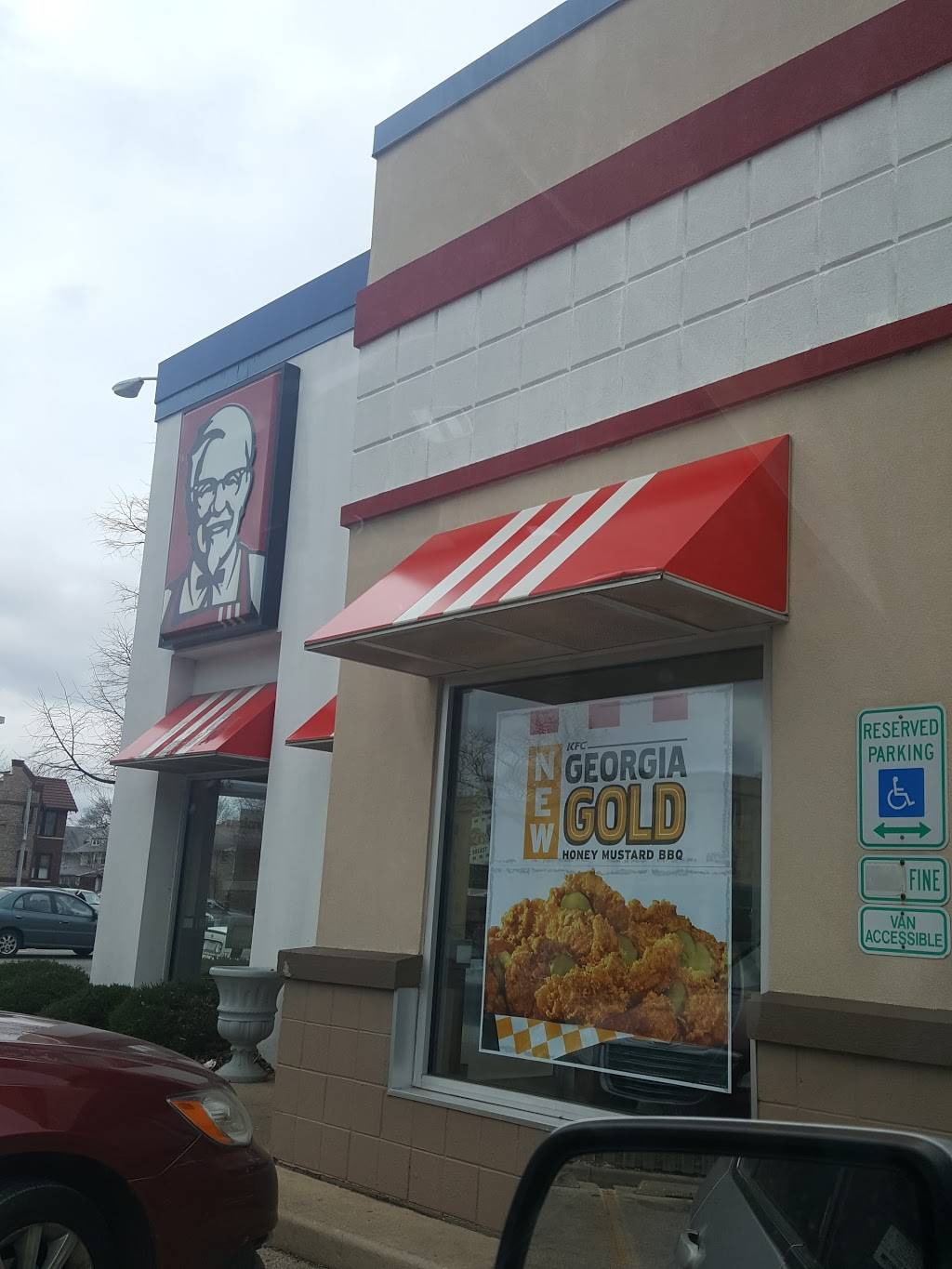 KFC | restaurant | 316 Madison St, Oak Park, IL 60302, USA | 7083864770 OR +1 708-386-4770