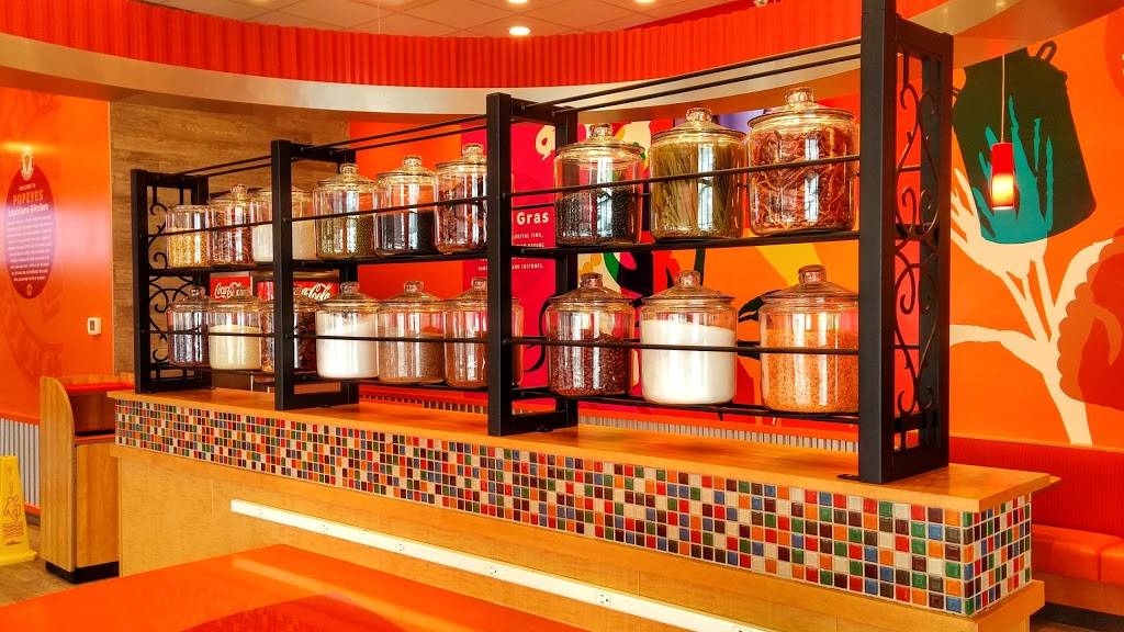 Popeyes louisiana kitchen | restaurant | 280 W Hunt Club Rd, Nepean, ON K2E 1A5, Canada | 6132250737 OR +1 613-225-0737