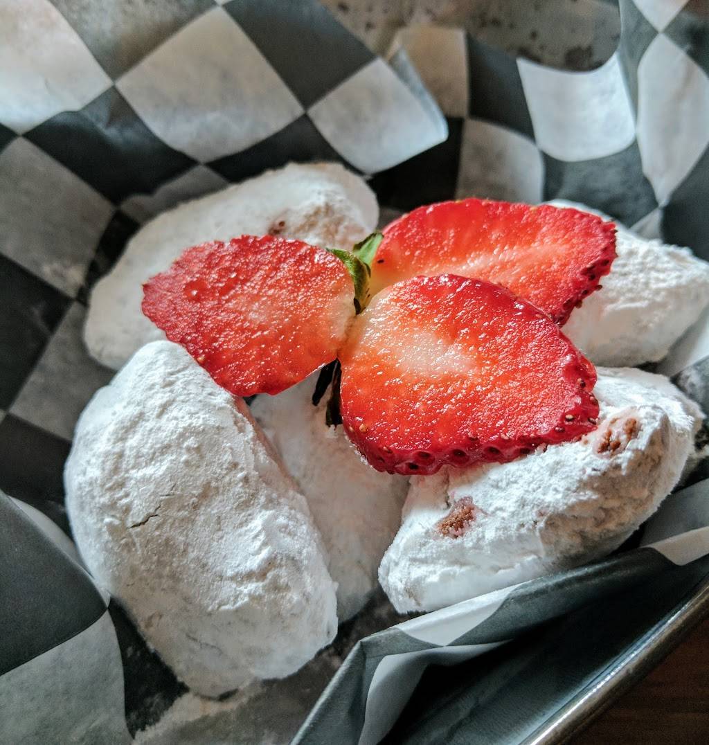 Lady N’awlins Cajun Café | restaurant | 2329 W Main St, Richmond, VA 23220, USA | 8043554746 OR +1 804-355-4746