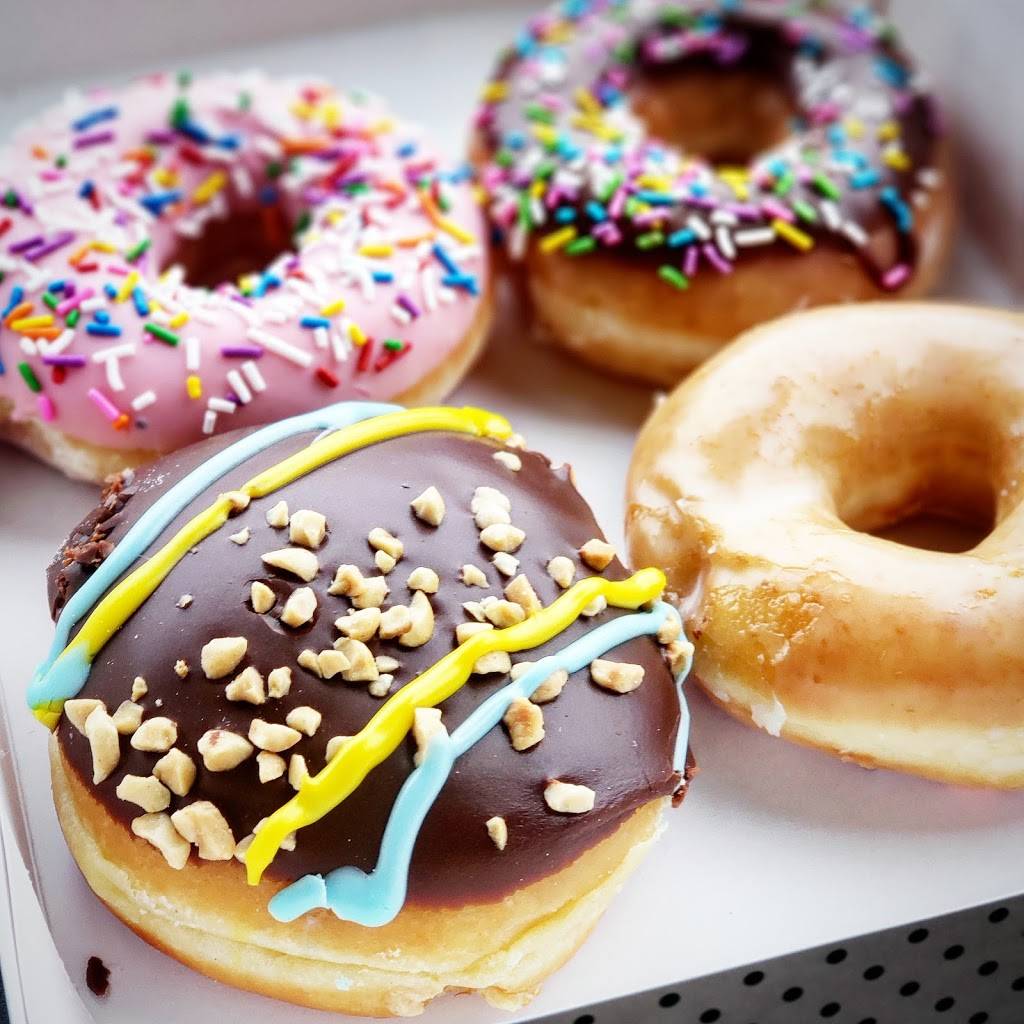 Krispy Kreme | cafe | 32450 Dyer St, Union City, CA 94587, USA | 5104716121 OR +1 510-471-6121