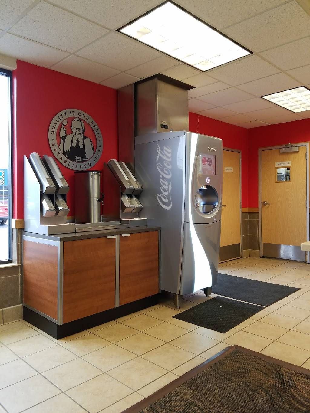 Wendys | restaurant | 3995 Rochester Rd, Troy, MI 48083, USA | 2486891944 OR +1 248-689-1944