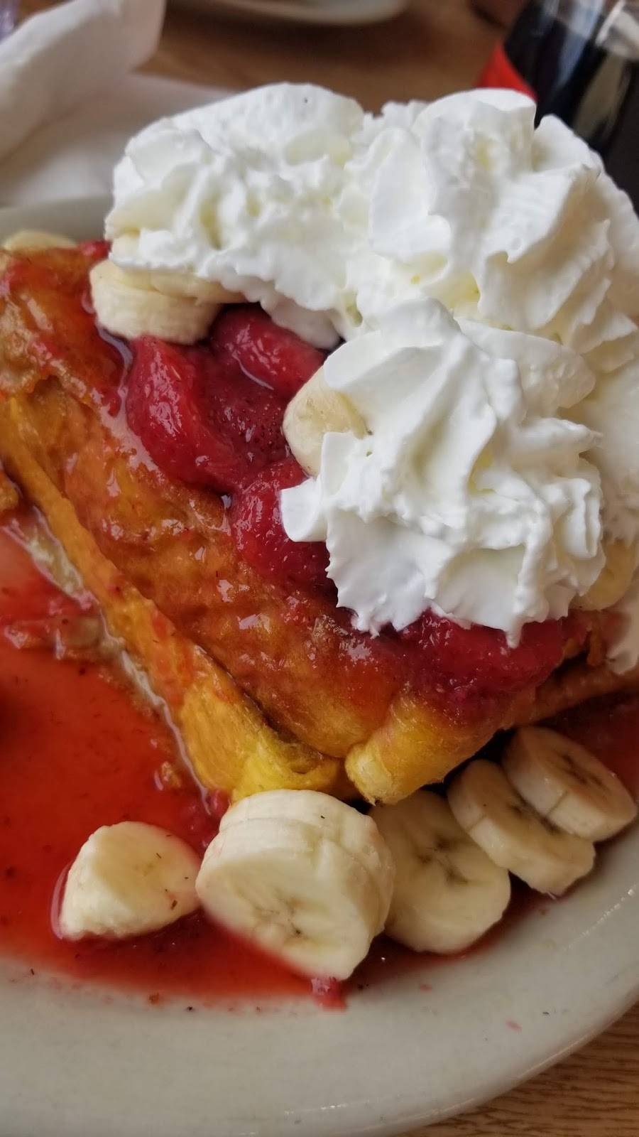 Julies Cafe & Catering | restaurant | 500 Grant St, De Pere, WI 54115, USA | 9203364747 OR +1 920-336-4747