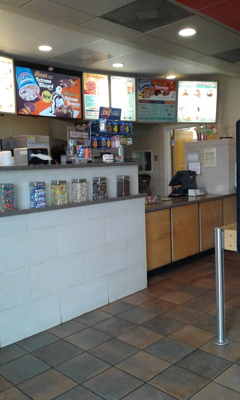 Dairy Queen Grill & Chill | restaurant | 1110 N Locust Ave, Lawrenceburg, TN 38464, USA | 9317622741 OR +1 931-762-2741