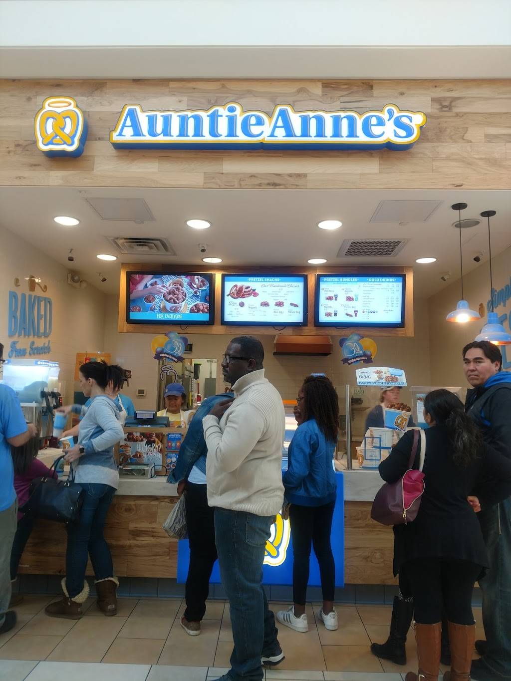 Auntie Annes | restaurant | 3341 W Main St, Norman, OK 73072, USA | 4059289660 OR +1 405-928-9660