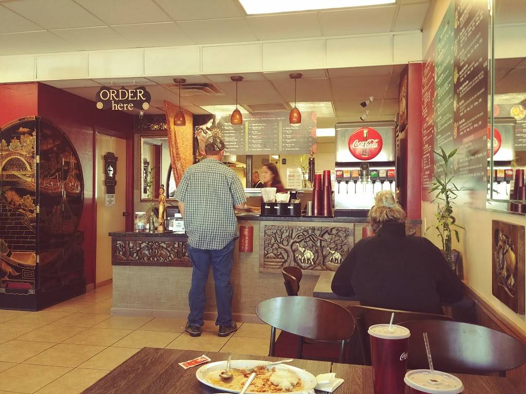 Totties Asian Kitchen | restaurant | 6245 E Bell Rd #105, Scottsdale, AZ 85254, USA | 4809910559 OR +1 480-991-0559