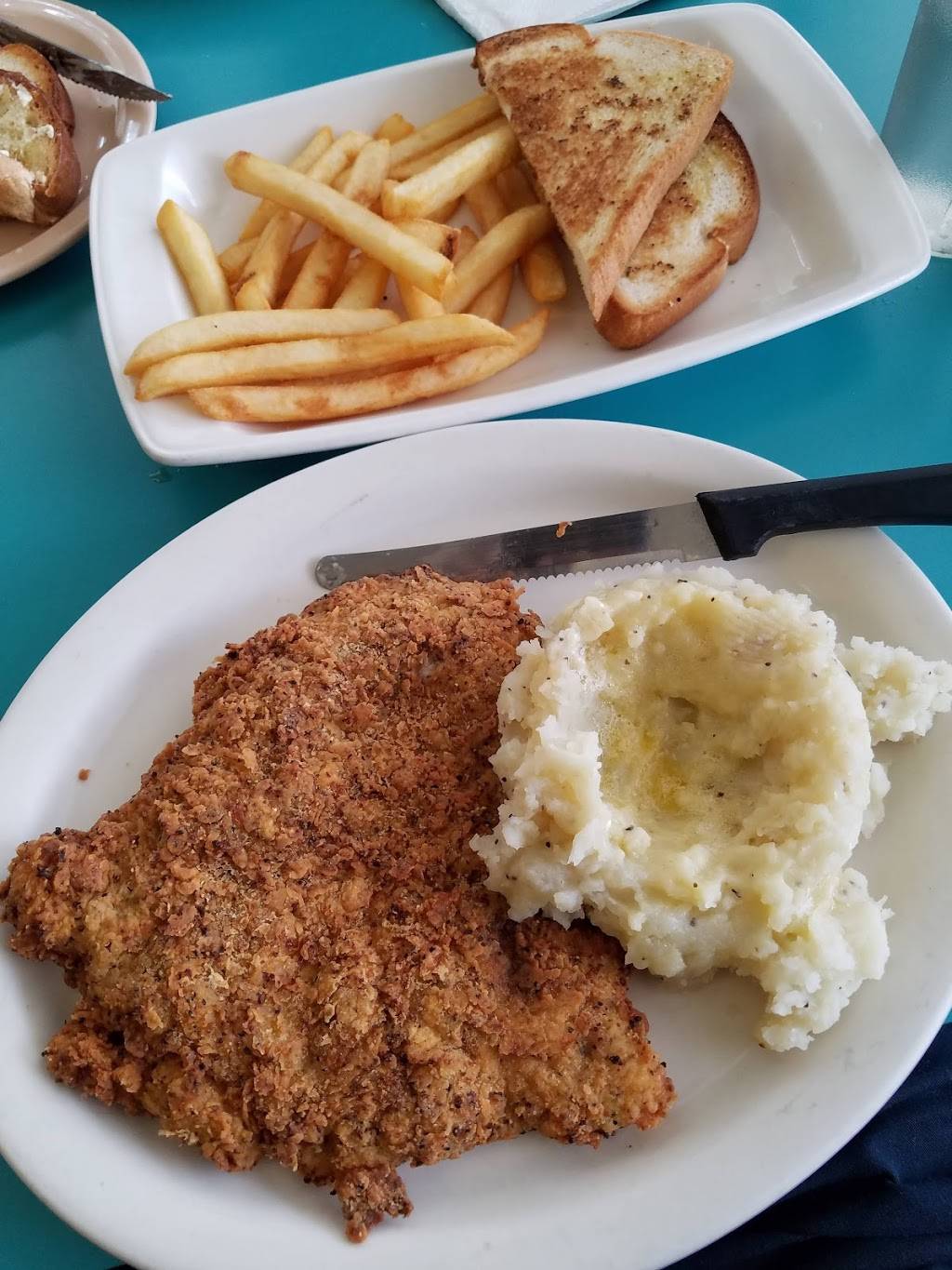 Leeds Diner | restaurant | 6422 Stadium Dr, Kansas City, MO 64129, USA | 8168615333 OR +1 816-861-5333