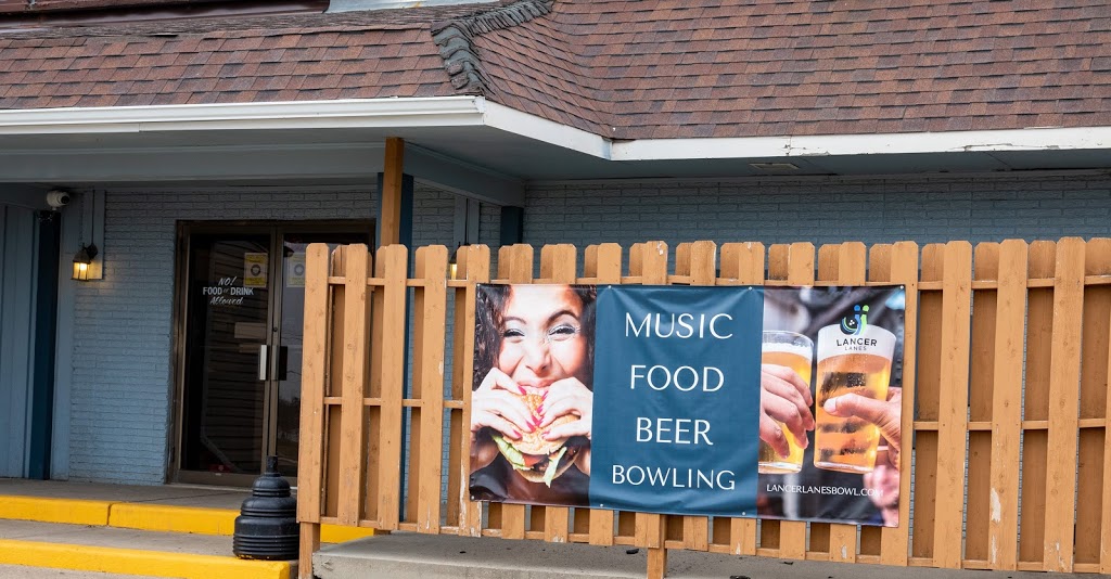 Lancer Lanes | restaurant | 3203 6th St SW, Cedar Rapids, IA 52404, USA | 3193641506 OR +1 319-364-1506