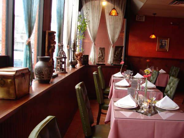 Shanti | restaurant | 1111 Dorchester Ave, Dorchester, MA 02125, USA | 6179293900 OR +1 617-929-3900
