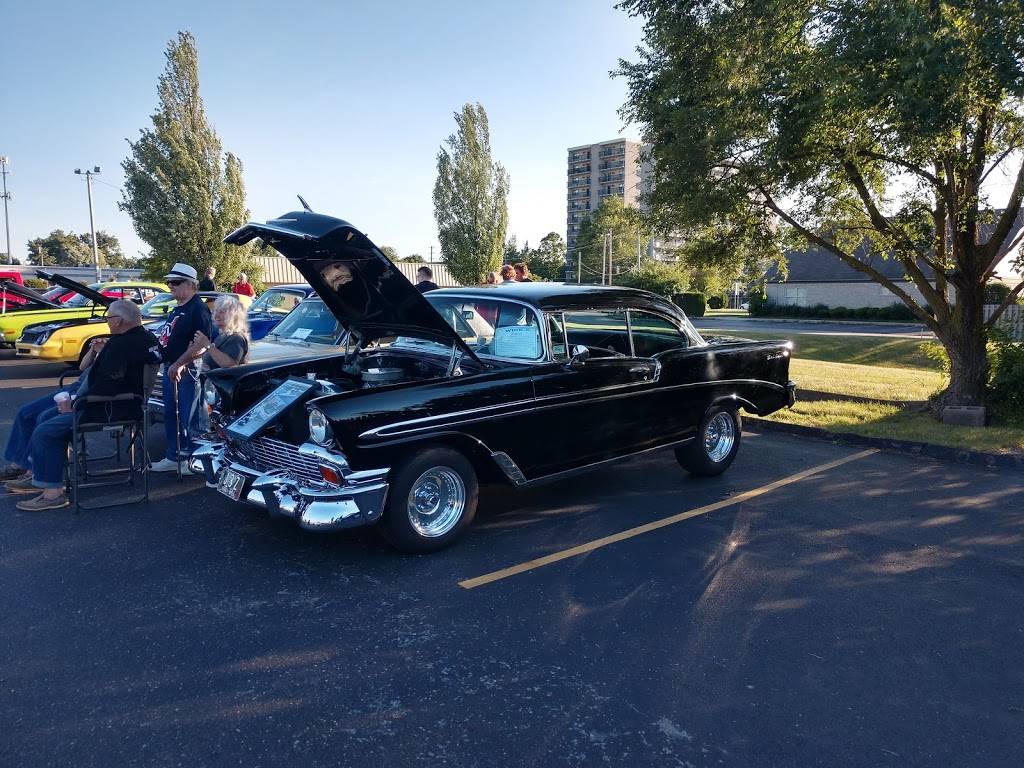 Thanos Family Restaurant | restaurant | 71 5th St SE, Barberton, OH 44203, USA | 3308611300 OR +1 330-861-1300