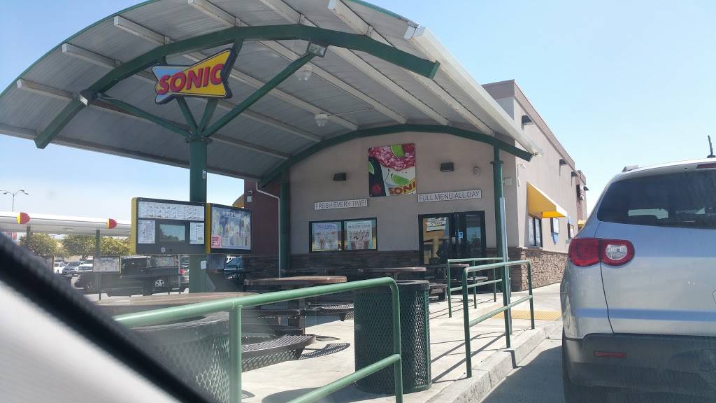 Sonic Drive-In | restaurant | 1080 N Davis Rd, Salinas, CA 93907, USA | 8317571362 OR +1 831-757-1362
