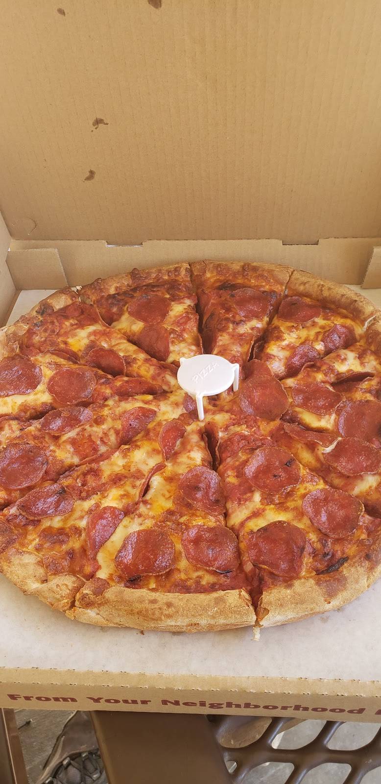 Road House Pizza | restaurant | 565 Forest Shade Rd, Crestline, CA 92325, USA | 9093385040 OR +1 909-338-5040