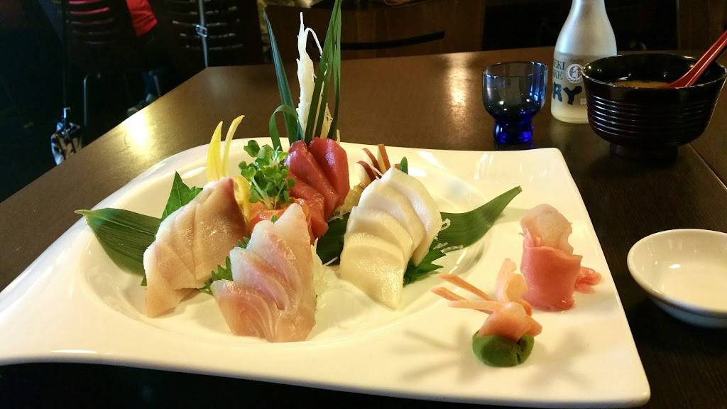 Sushigawa | restaurant | 2601 W Lake Ave, Peoria, IL 61615, USA | 3096799300 OR +1 309-679-9300