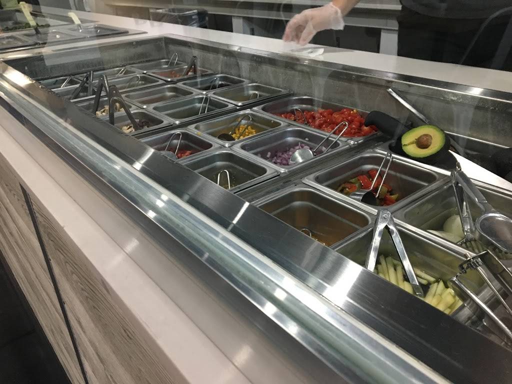 Jugo Salad & Juice Bar | restaurant | 5010, 1169 E Champlain Dr, Fresno, CA 93720, USA | 5594075846 OR +1 559-407-5846