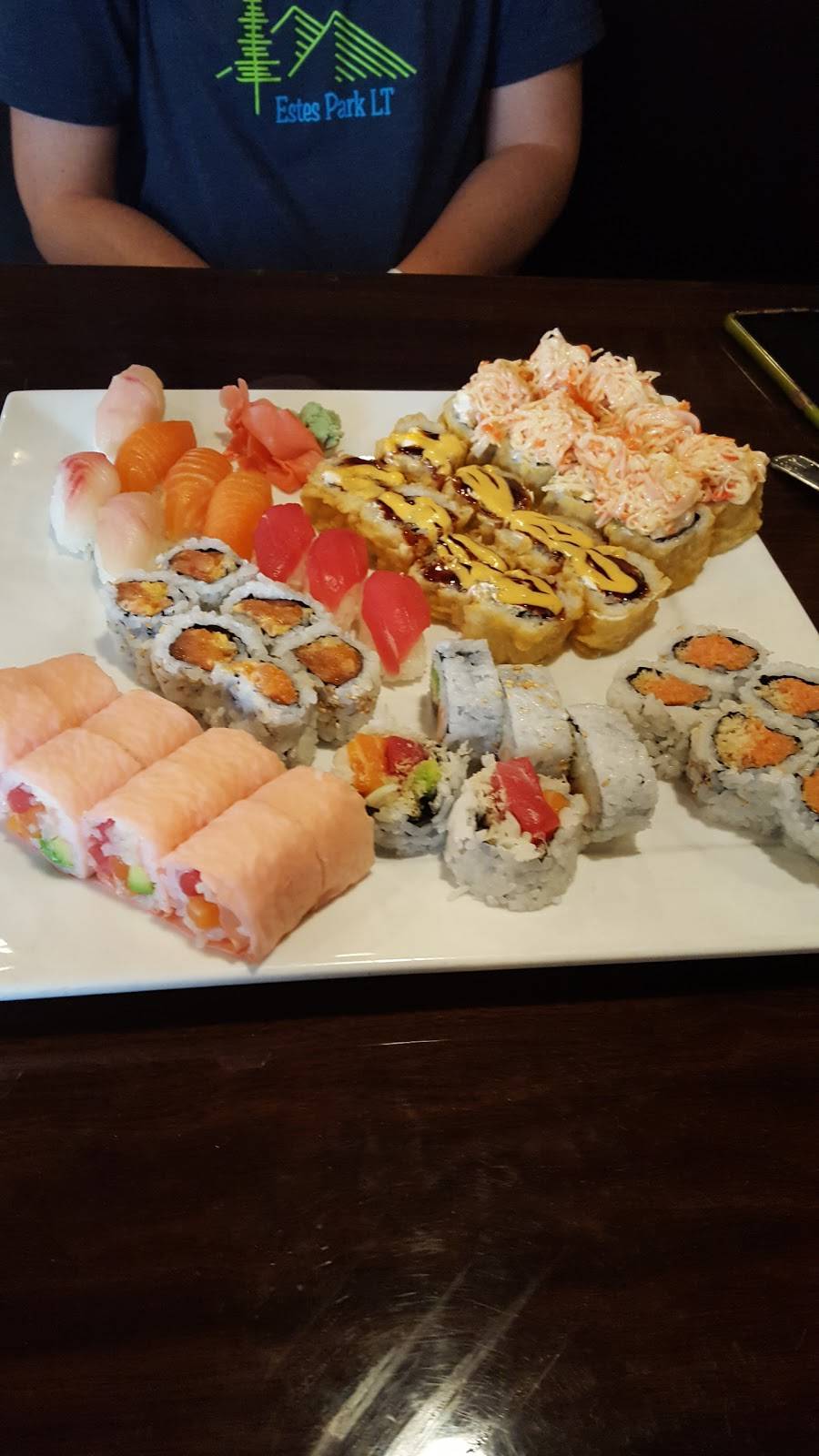 Osaka Sushi & Hibachi | restaurant | 3150 Navarre Ave, Oregon, OH 43616, USA | 4196972669 OR +1 419-697-2669