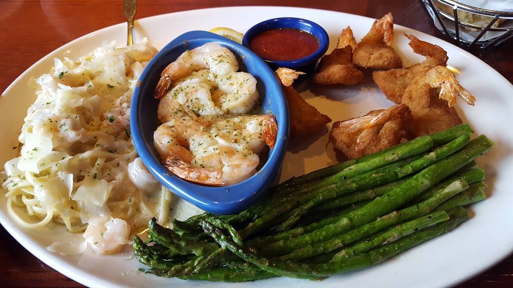 Red Lobster | restaurant | 223 Shoemaker Rd, Pottstown, PA 19464, USA | 6103230415 OR +1 610-323-0415