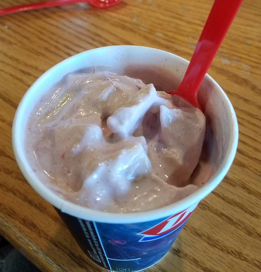 Dairy Queen | restaurant | 1840 Town Park Blvd Ste R, Uniontown, OH 44685, USA | 3308969817 OR +1 330-896-9817