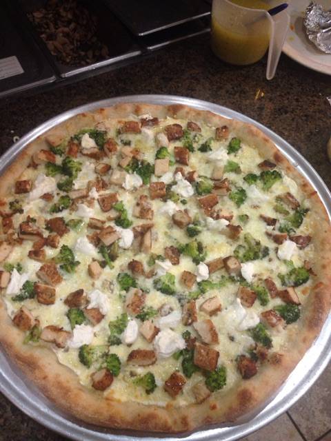 Mamma Terezinhas Pizzeria | restaurant | 1952 Church St, Appomattox, VA 24522, USA | 4343524444 OR +1 434-352-4444