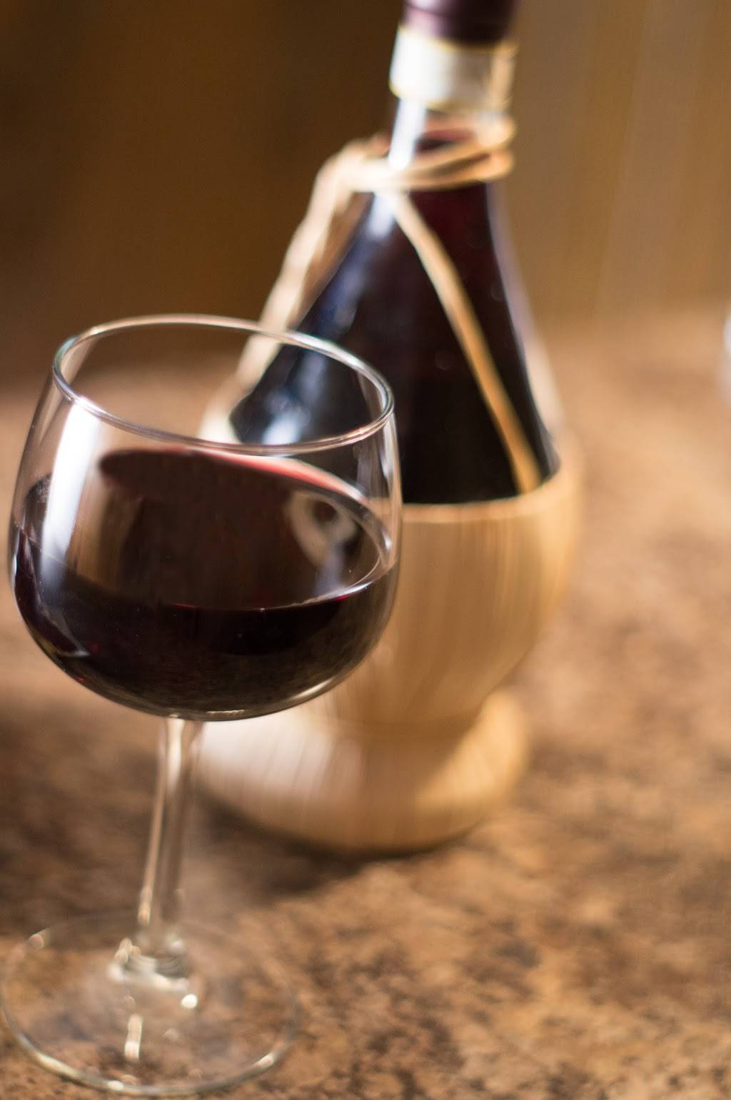 Crispignas Restaurant | restaurant | 1213 Ludington St, Escanaba, MI 49829, USA | 9067861213 OR +1 906-786-1213