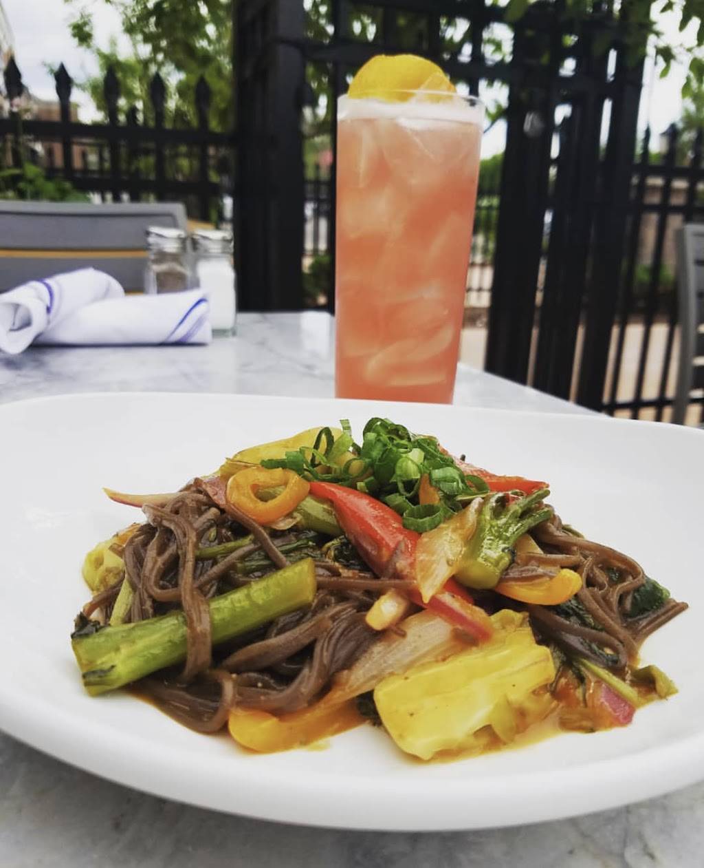 Rock Elm Tavern | restaurant | 16605 County Rd 24, Plymouth, MN 55447, USA | 7632084451 OR +1 763-208-4451