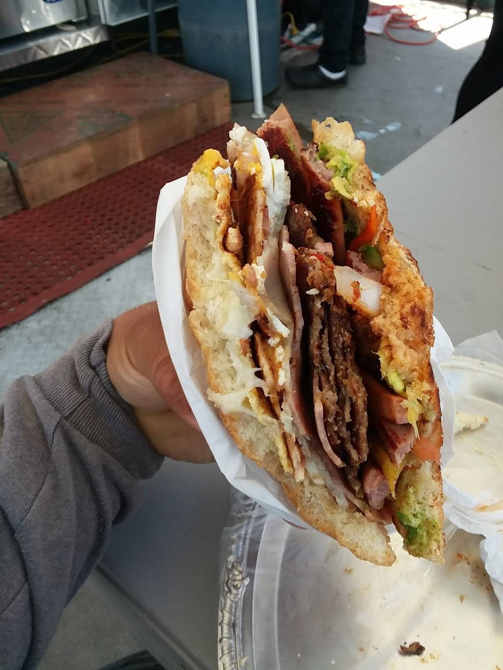 Tortas Gigantes El Monje Loco | restaurant | 3130 Pico Blvd, Los Angeles, CA 90019, USA | 3234072953 OR +1 323-407-2953