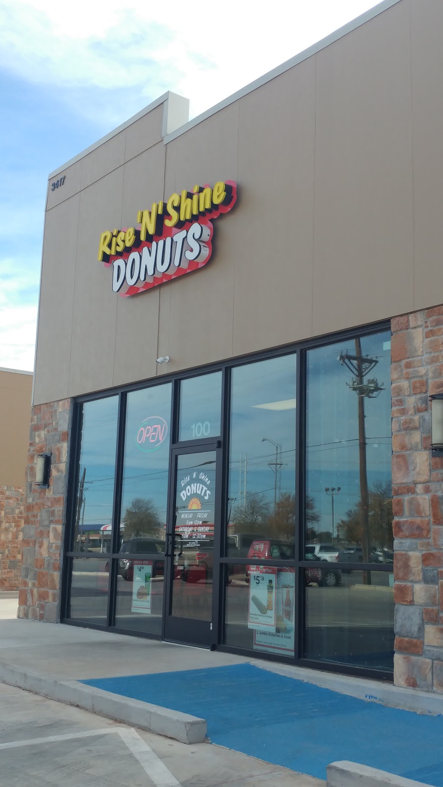 Rise And Shine Donuts | restaurant | 3417 98th St #100, Lubbock, TX 79423, USA | 8069938666 OR +1 806-993-8666