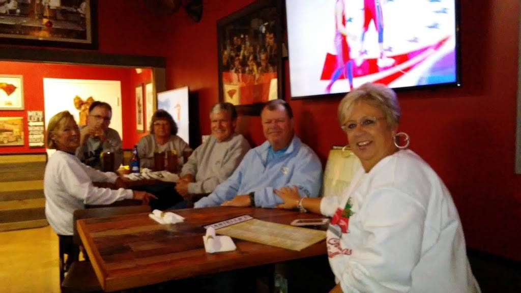 Daniellos Pizzeria and Pub | restaurant | 755 Main St, North Myrtle Beach, SC 29582, USA | 8432735168 OR +1 843-273-5168