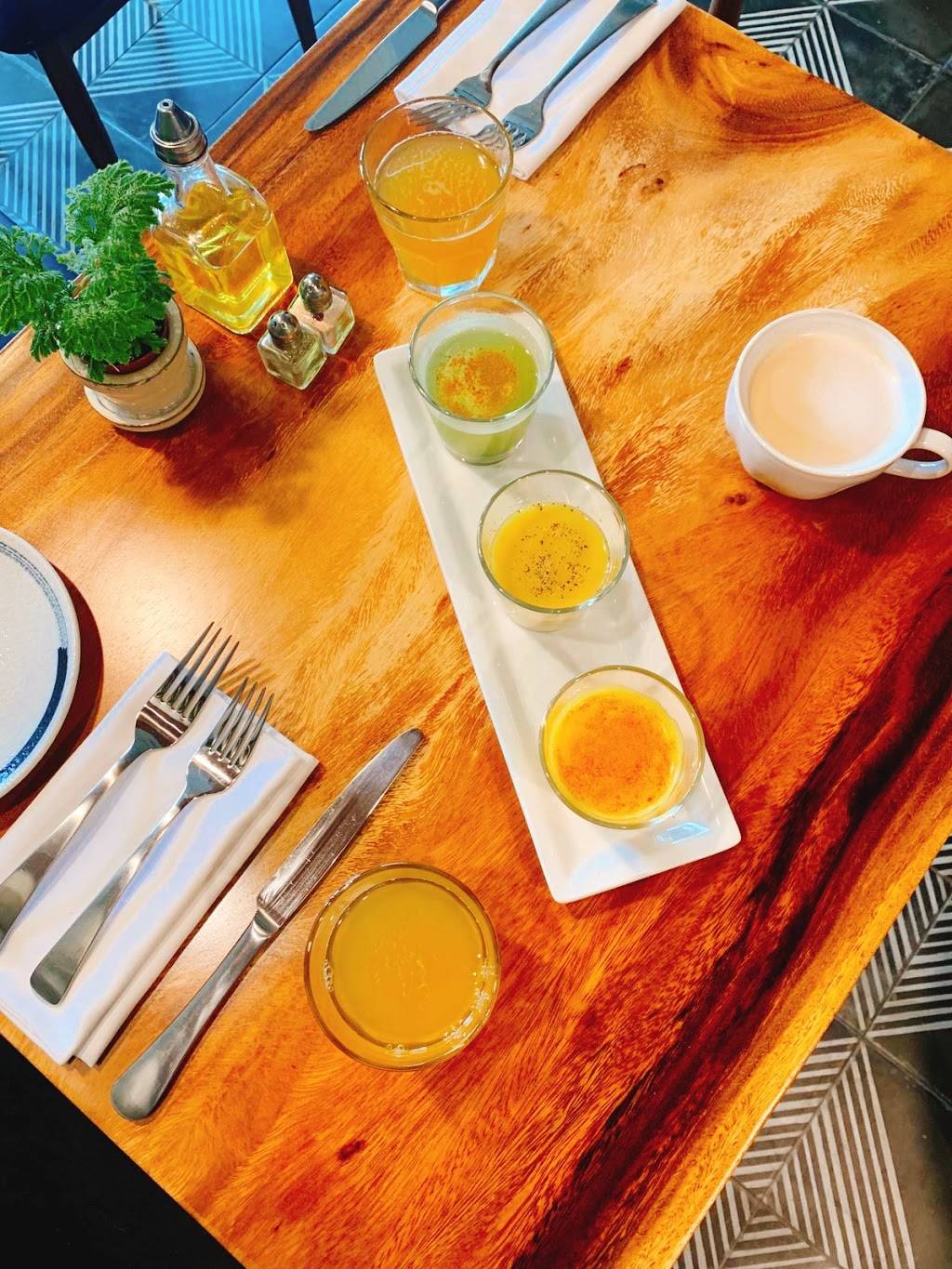 Brava Garden Eatery | night club | 724 Main St, Pleasanton, CA 94566, USA | 9253988665 OR +1 925-398-8665