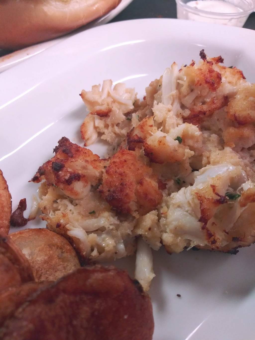 Zach Greenlees Trackside Steak & Seafood | restaurant | 15124 National Pike, Hagerstown, MD 21740, USA | 2408502121 OR +1 240-850-2121