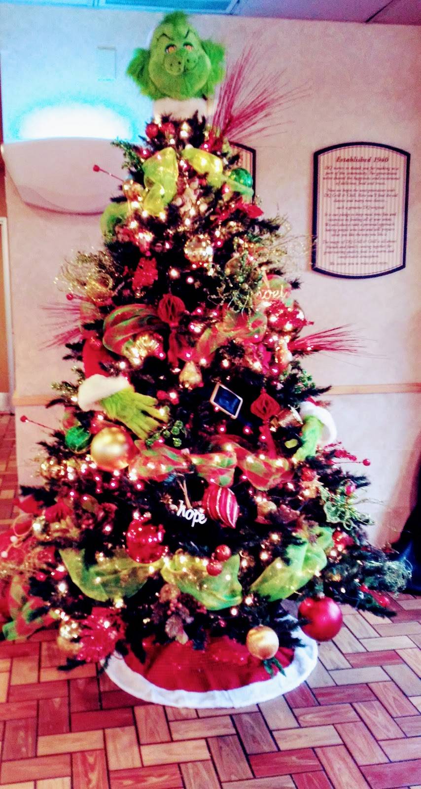 Dairy Queen | restaurant | 101 E 1st St, Tompkinsville, KY 42167, USA | 2704878845 OR +1 270-487-8845