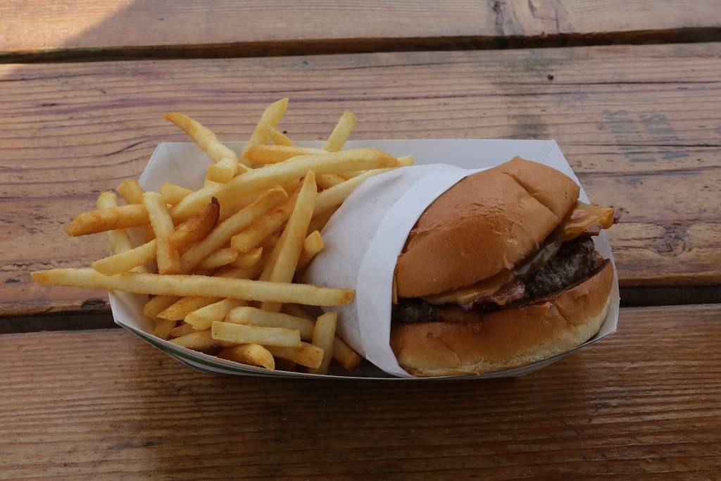 Marina Bar and Grill at Bass Lake Watersports Boat Rentals | restaurant | 37.320084,-119.556755, 54406 North Shore Road 432, Bass Lake, CA 93604, USA | 5596423200 OR +1 559-642-3200