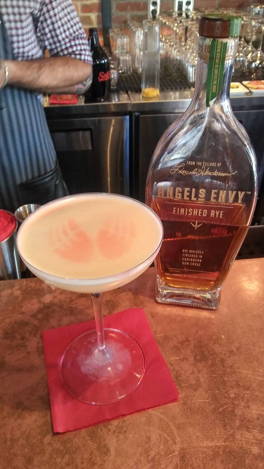 Solitaire Restaurant | restaurant | 3927 W 32nd Ave, Denver, CO 80212, USA | 3034774732 OR +1 303-477-4732