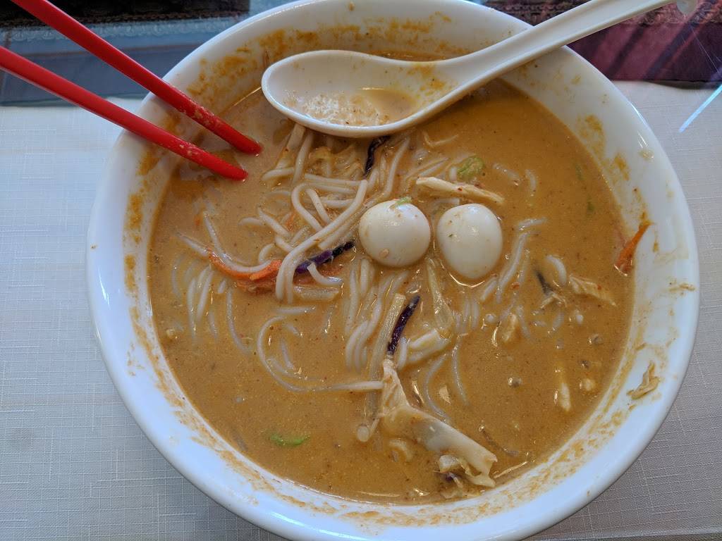 Bangkok Thai Restaurant | restaurant | 6840 65th St, Sacramento, CA 95828, USA | 9163939445 OR +1 916-393-9445